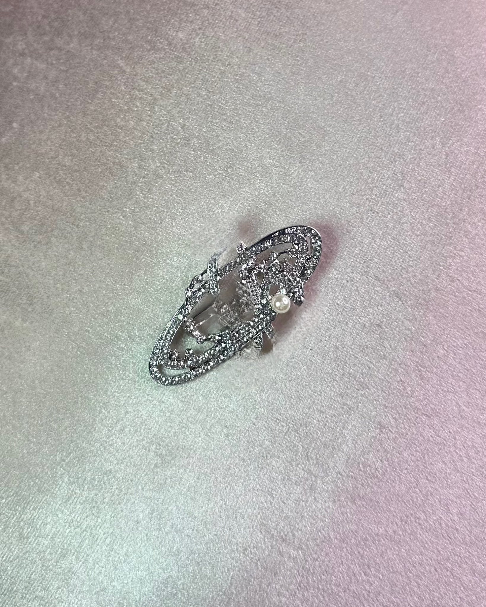 Broche luxueuse